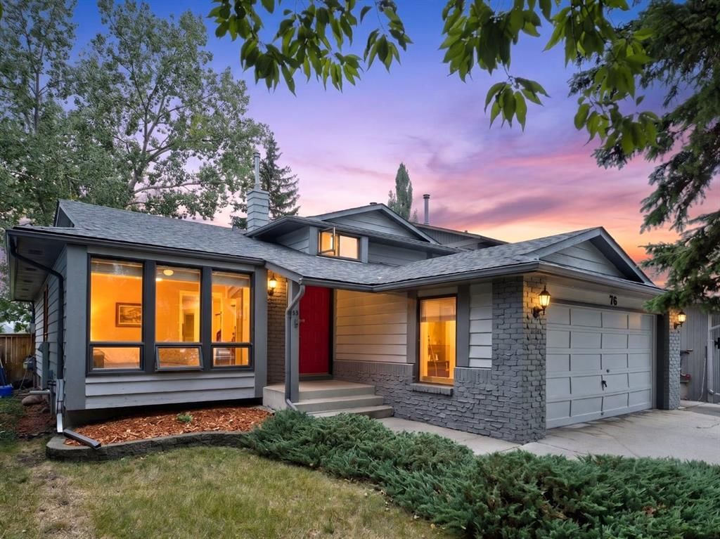 76 Deermoss Crescent SE, Calgary — main listing photo