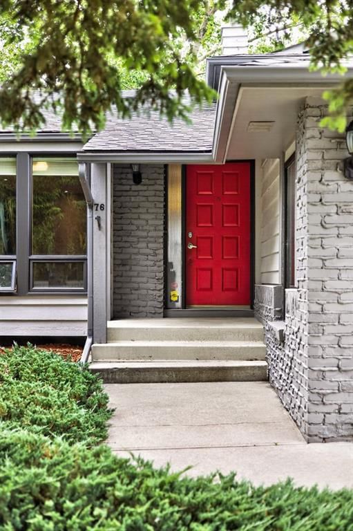 76 Deermoss Crescent SE, Calgary — photo 4 of 50