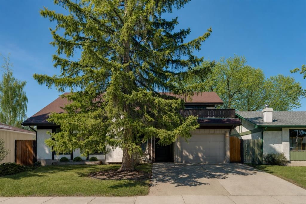 12 Oakvale Place SW, Calgary — main listing photo