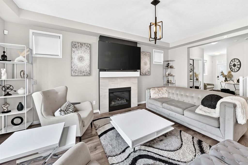 446 windrow Common SW, Airdrie — photo 3 of 40