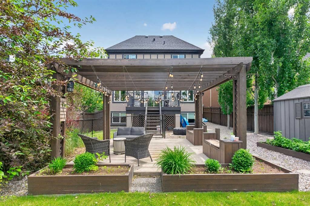 244 Mahogany Bay SE, Calgary — photo 3 of 48