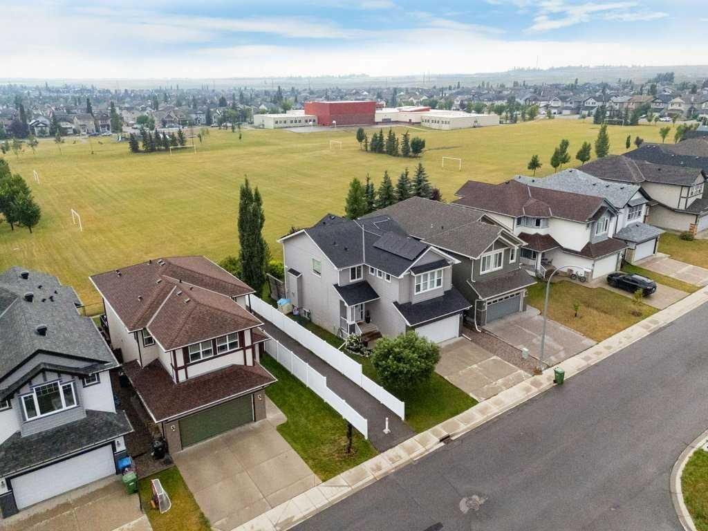 69 Everhollow Avenue SW, Calgary — photo 3 of 50