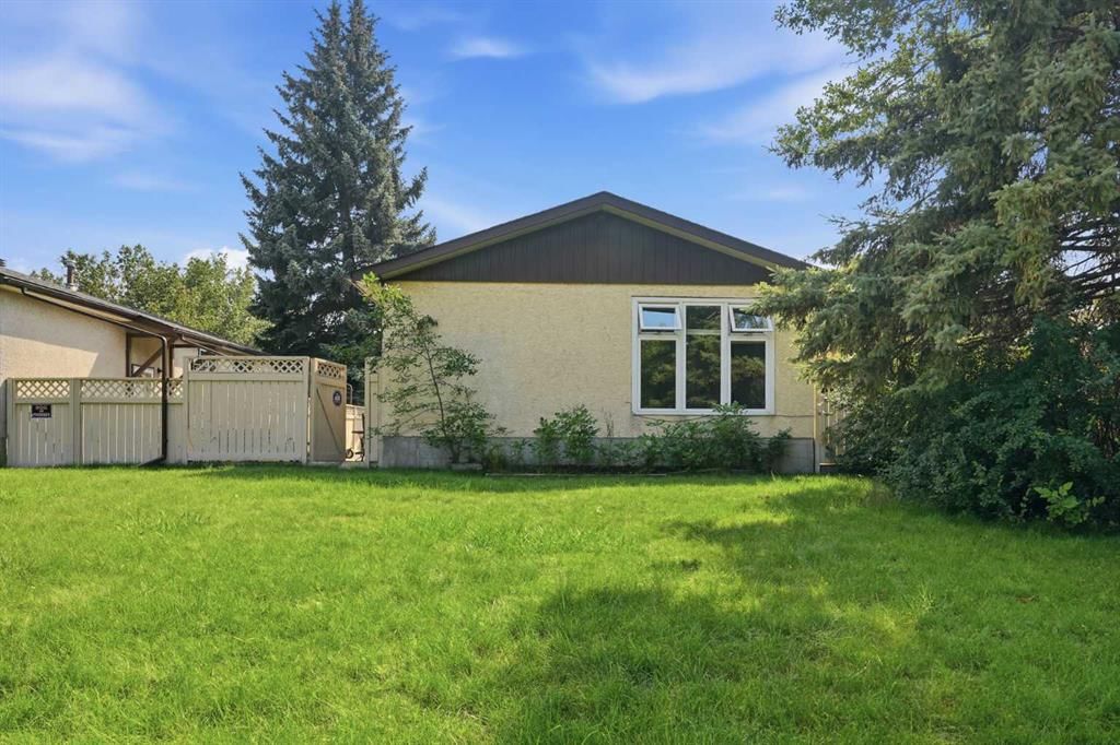 3432 31A Avenue SE, Calgary — main listing photo
