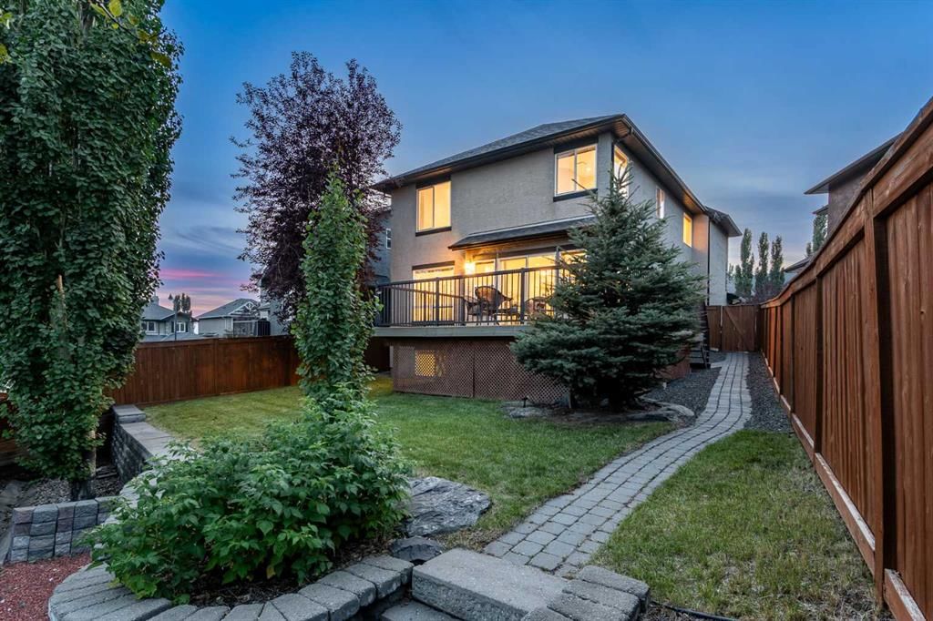 10 Aspen Stone Mews SW, Calgary — photo 4 of 50