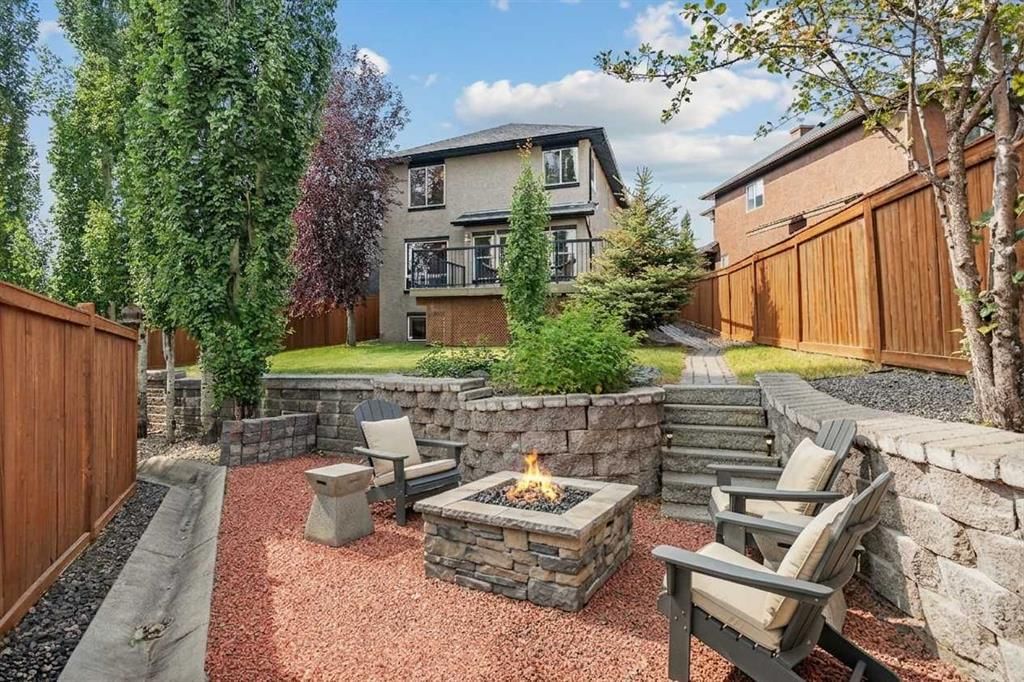 10 Aspen Stone Mews SW, Calgary — photo 5 of 50