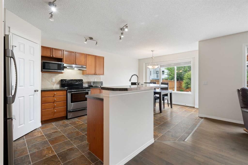 818 Copperfield Boulevard SE, Calgary — photo 2 of 38
