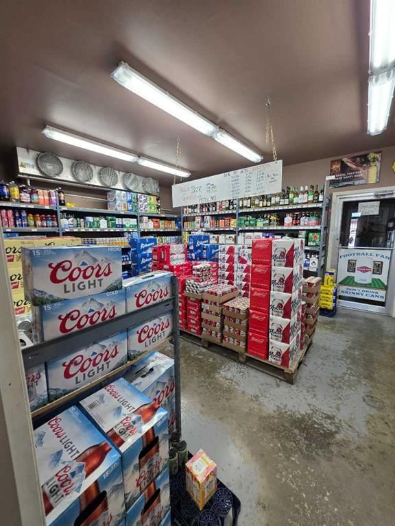 123 Liquor Store SE, Calgary — photo 2 of 4