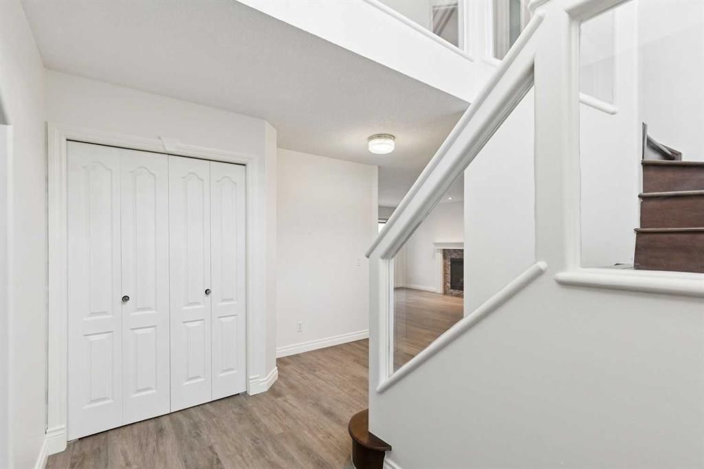 38 Tuscany Hills Crescent NW, Calgary — photo 5 of 50