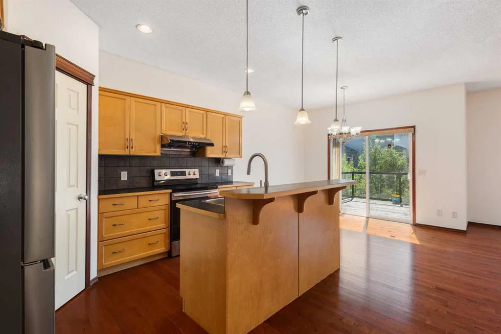 57 Everoak Circle SW, Calgary — photo 3 of 47