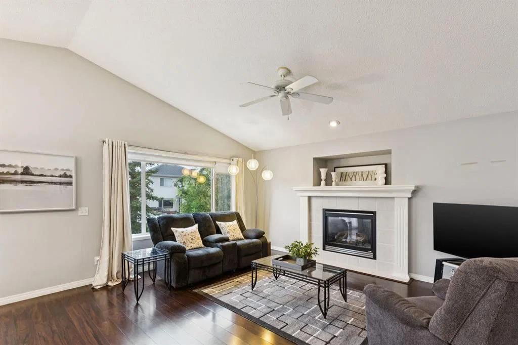 21 Covehaven Gardens NE, Calgary — photo 2 of 35