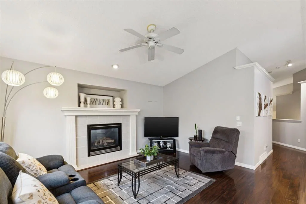 21 Covehaven Gardens NE, Calgary — photo 4 of 35