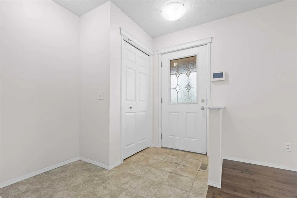 104 Copperstone Terrace SE, Calgary — photo 5 of 43
