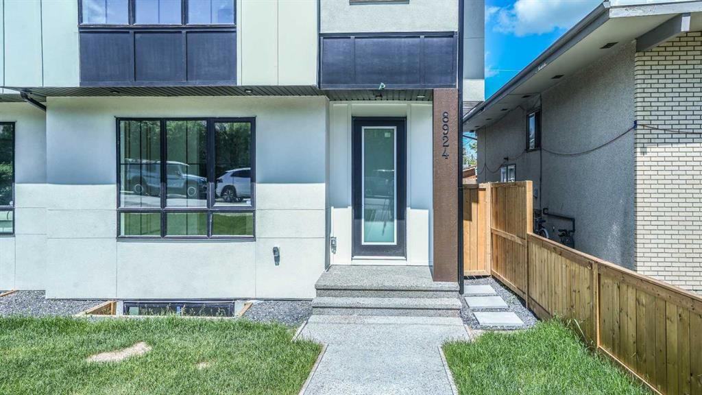 8924 34 Avenue, Calgary — photo 3 of 42
