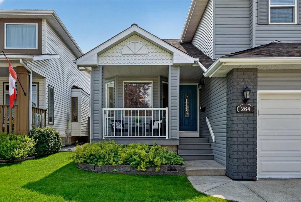 264 Riverview Close SE, Calgary — photo 2 of 39