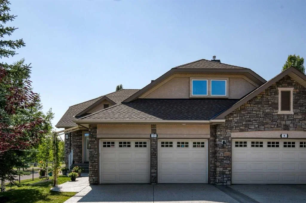 7 Wentworth Landing SW, Calgary — main listing photo