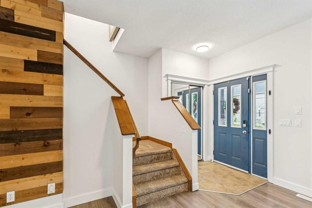 126 Evansdale Link NW, Calgary — photo 5 of 34