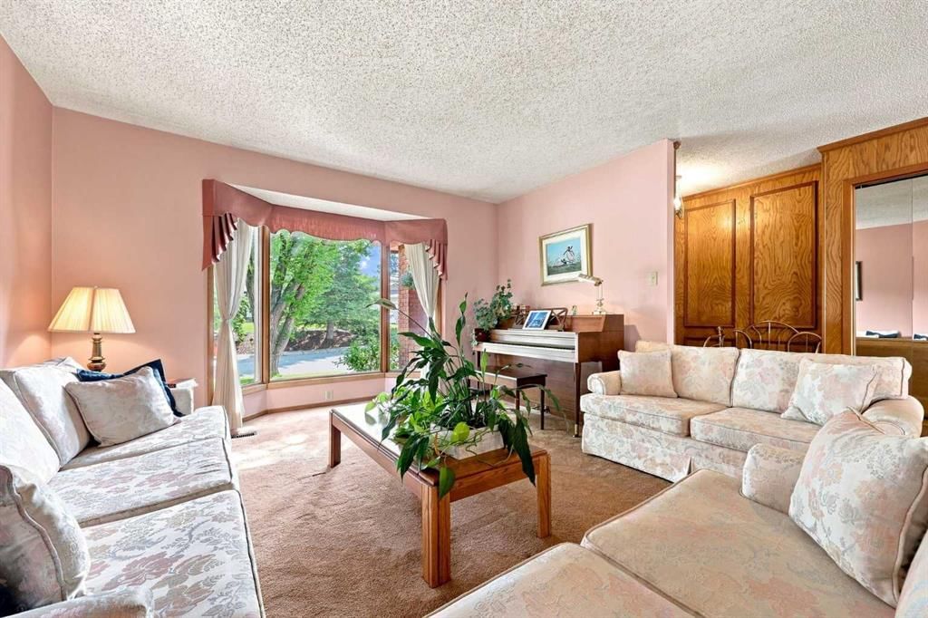 1148 Edgemont Road NW, Calgary — photo 5 of 50