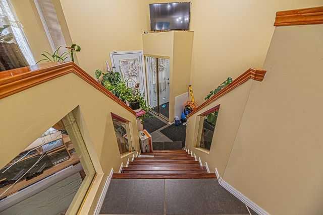 55 San Diego Manor NE, Calgary — photo 5 of 27
