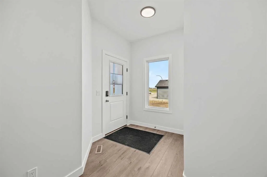 37 Sora Gardens SE, Calgary — photo 3 of 48