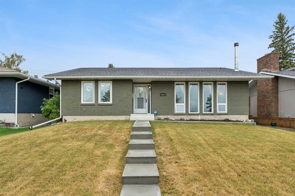 14211 Parkland Boulevard SE, Calgary — photo 2 of 44