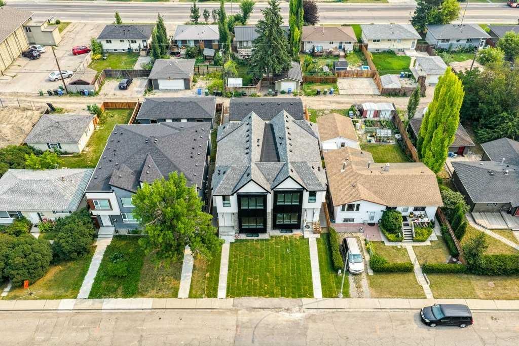 8310 34 Avenue NW, Calgary — photo 3 of 26