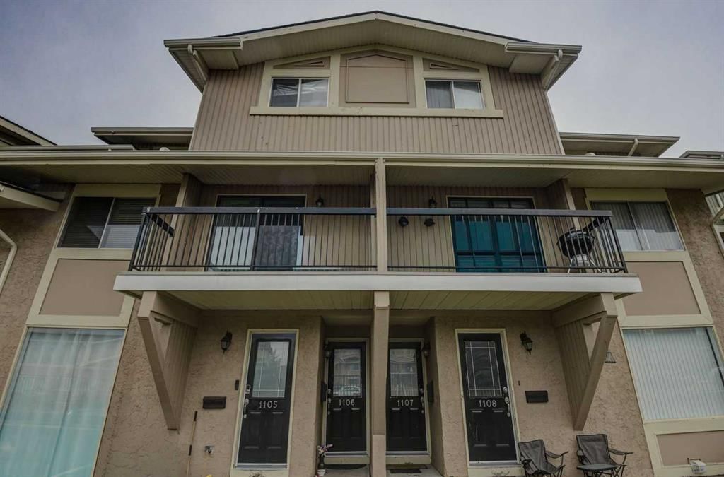 1106, 2200 Woodview Drive SW, Calgary — photo 5 of 7