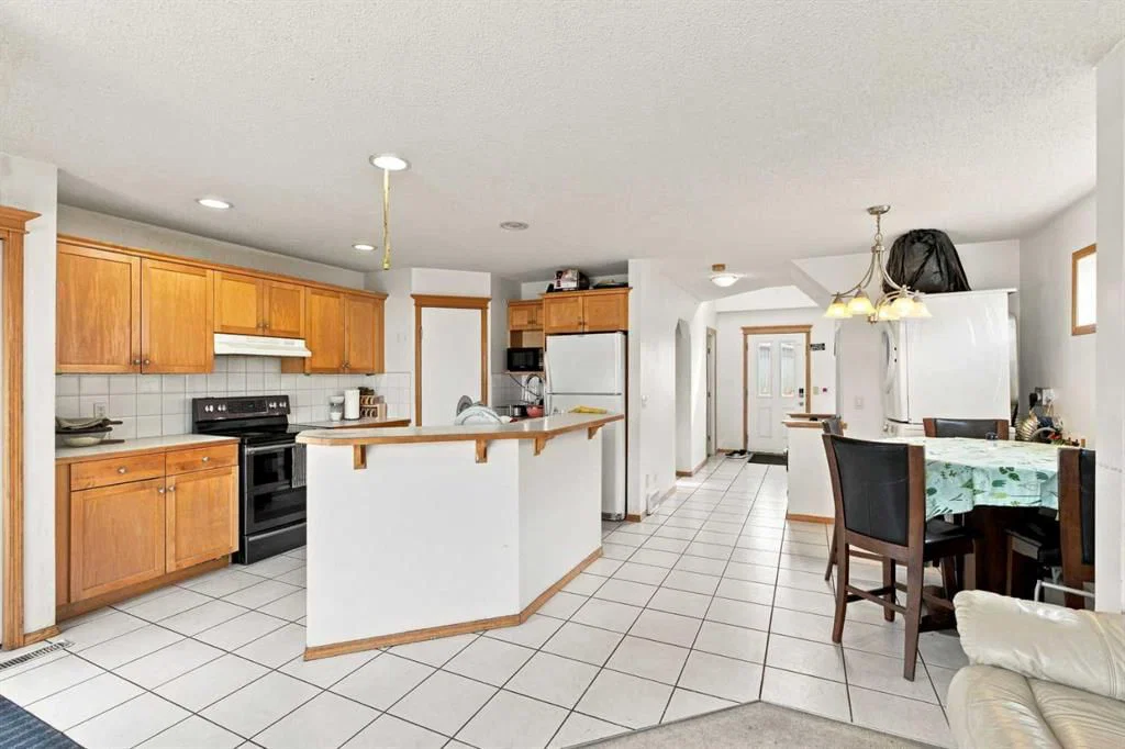 162 Taradale Drive NE, Calgary — photo 4 of 44