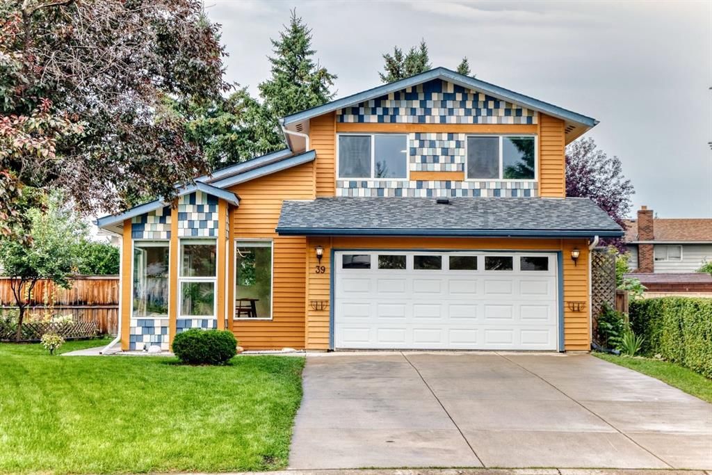 39 Woodfield Crescent SW, Calgary — main listing photo
