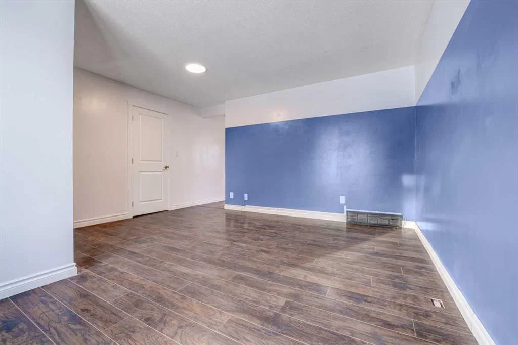 3131 Dover Crescent SE, Calgary — photo 5 of 24