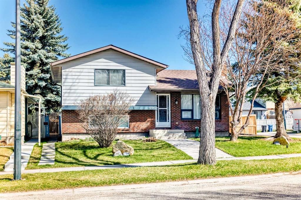 6840 4 Avenue NE, Calgary — main listing photo