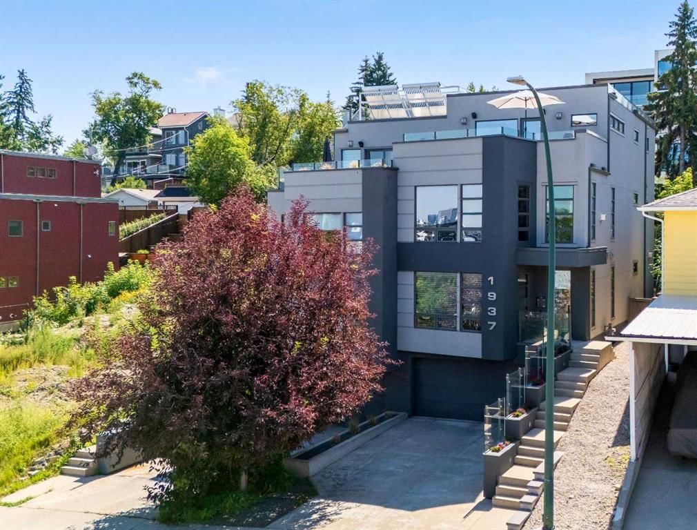 1937 28 Avenue SW, Calgary — main listing photo