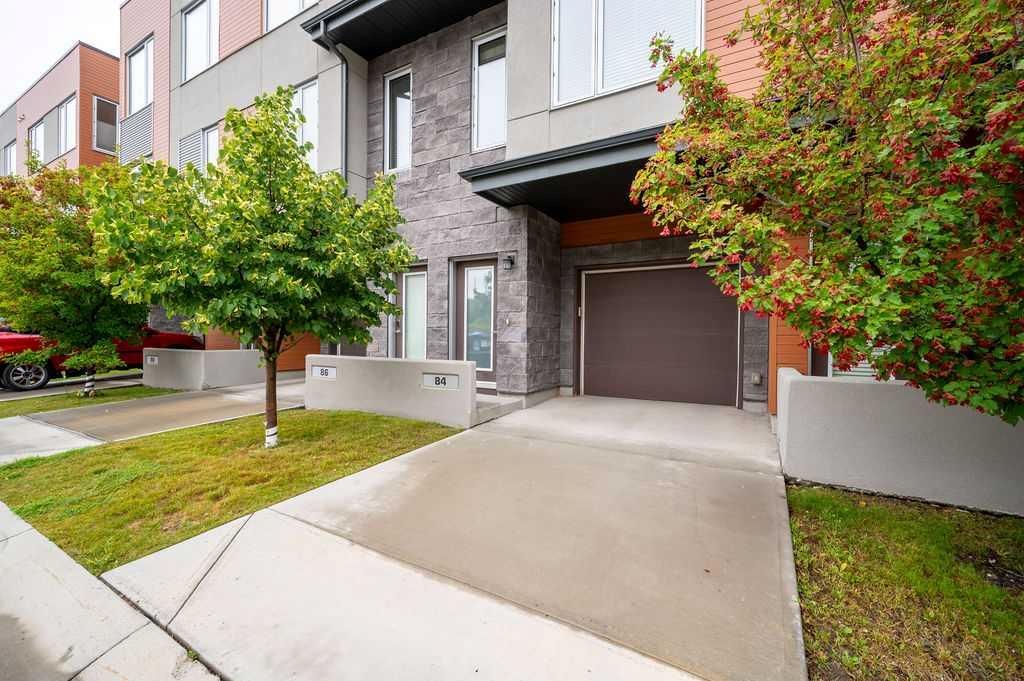 84 Shawnee Common SW, Calgary — photo 2 of 31