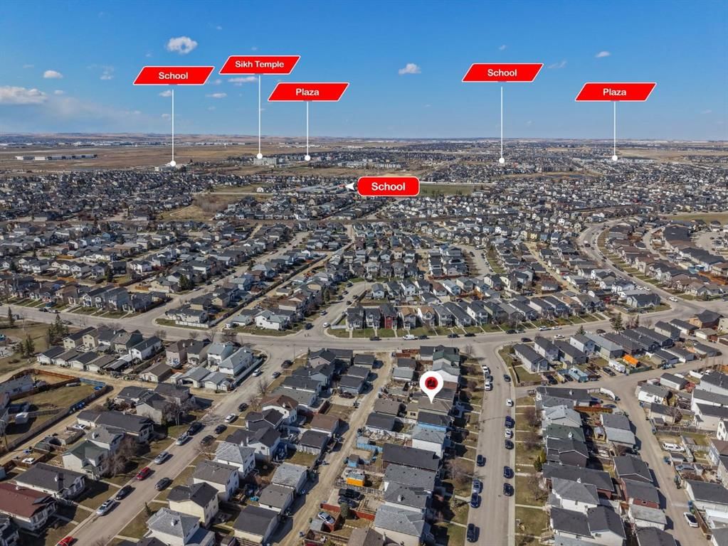 192 Martin Crossing Crescent NE, Calgary — photo 3 of 47