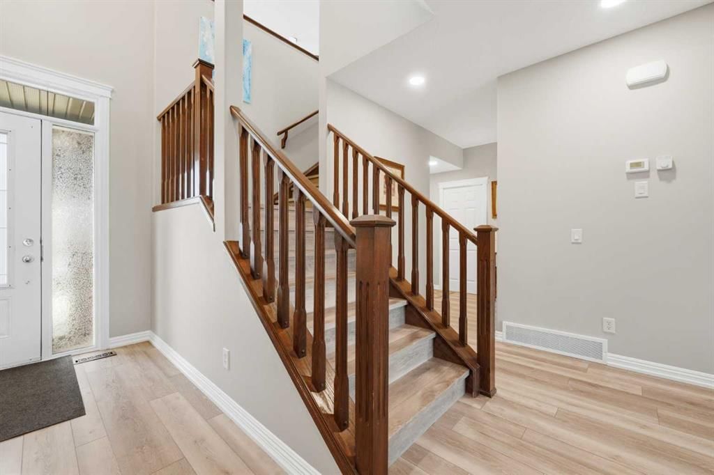 274 Autumn Circle SE, Calgary — photo 4 of 50