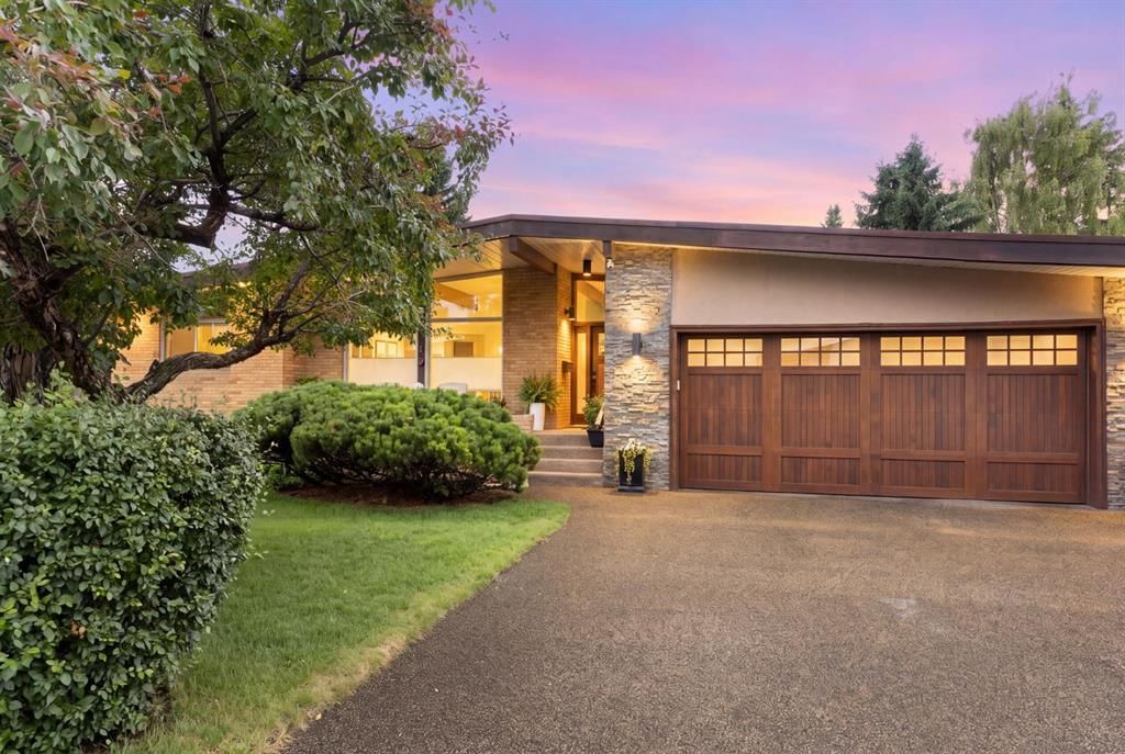 43 Cromwell Avenue NW, Calgary — main listing photo