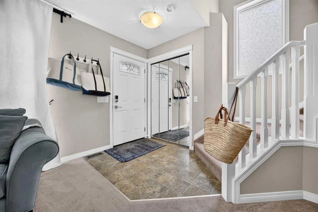 437 Tuscany Drive NW, Calgary — photo 3 of 39