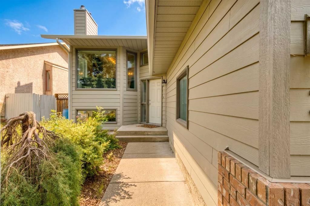36 Shannon Circle SW, Calgary — photo 2 of 42