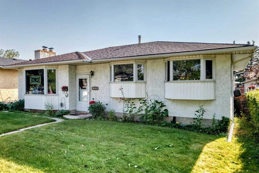 6432 Rundlehorn Drive NE, Calgary — main listing photo