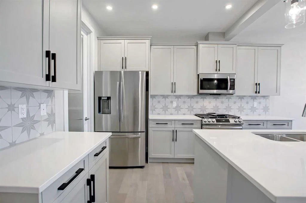 12 Topaz Place, Cochrane — photo 5 of 41