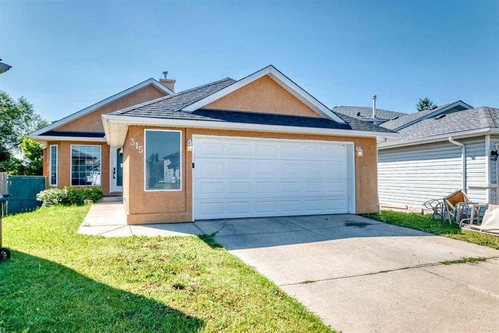 315 Appleglen Place SE, Calgary — main listing photo