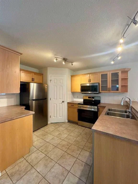66 Chaparral Ridge Terrace SE, Calgary — photo 2 of 16