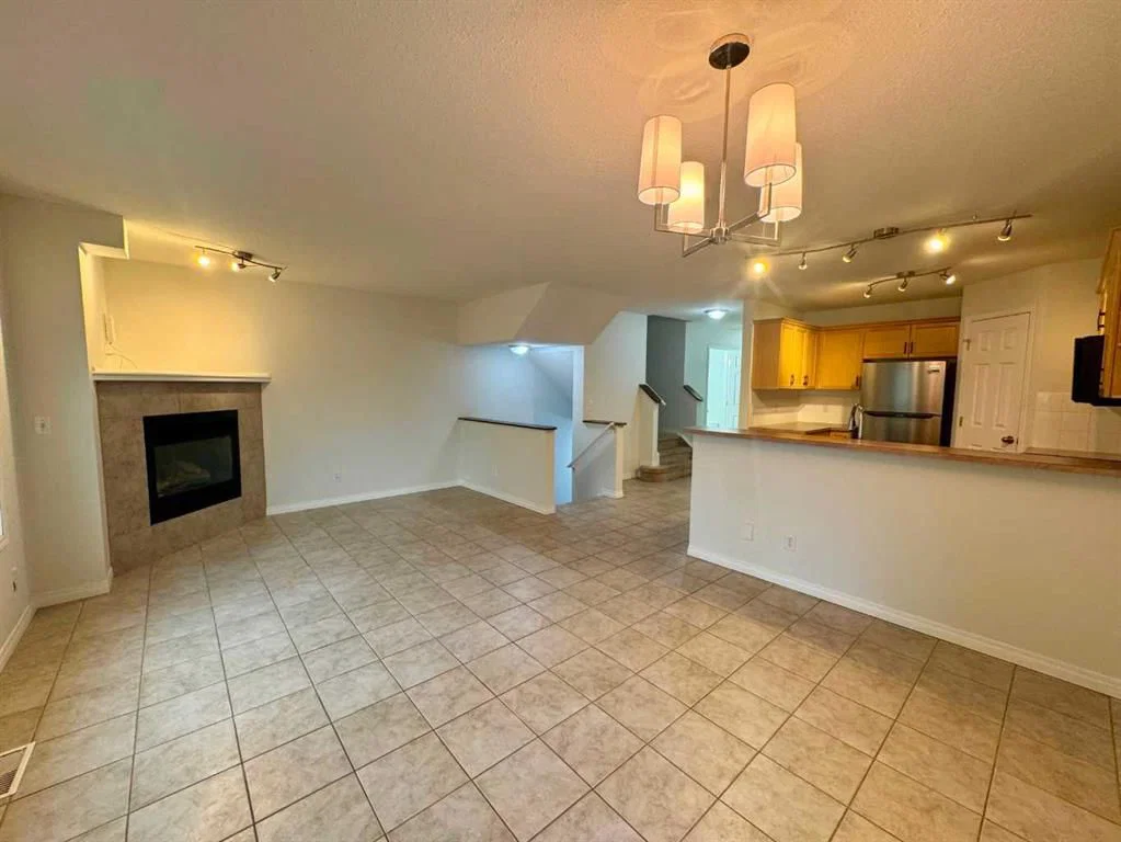 66 Chaparral Ridge Terrace SE, Calgary — photo 5 of 16