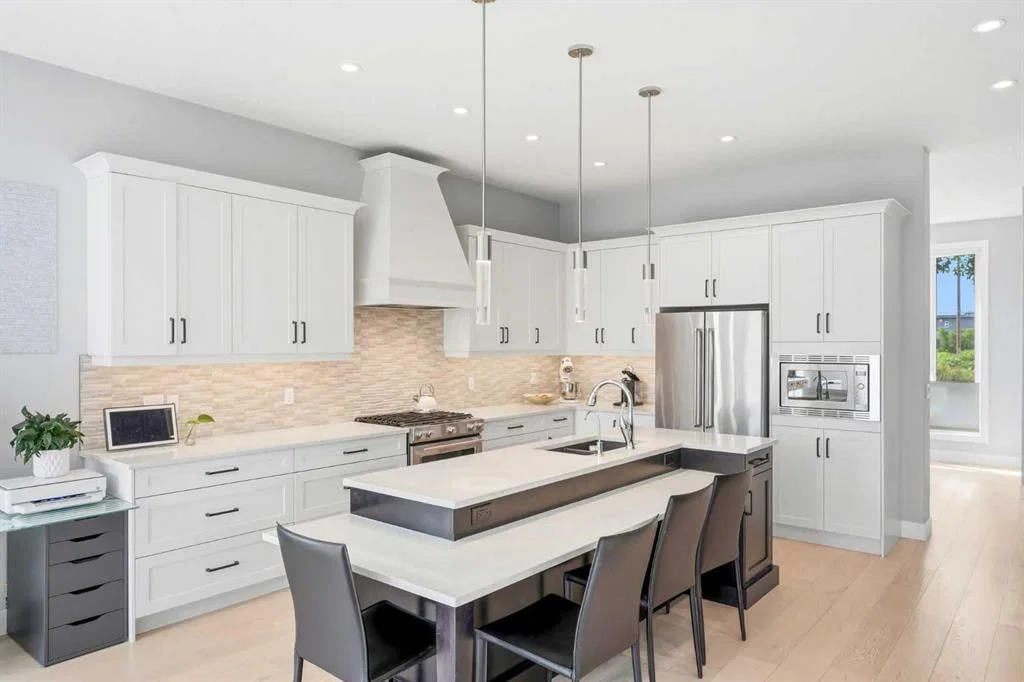 2014 6 Street NE, Calgary — main listing photo
