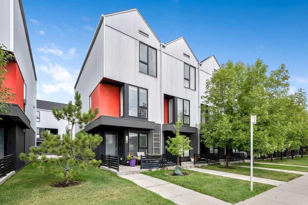 3541 69 Street NW, Calgary — main listing photo