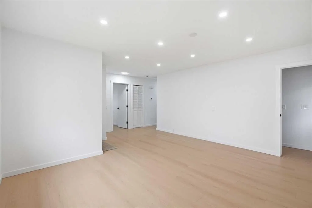 52 Penedo Place SE, Calgary — photo 5 of 24