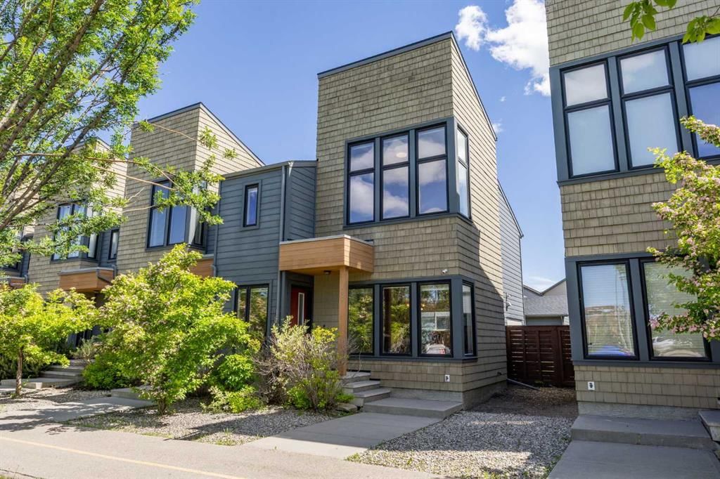 140 Walden Gate SE, Calgary — main listing photo