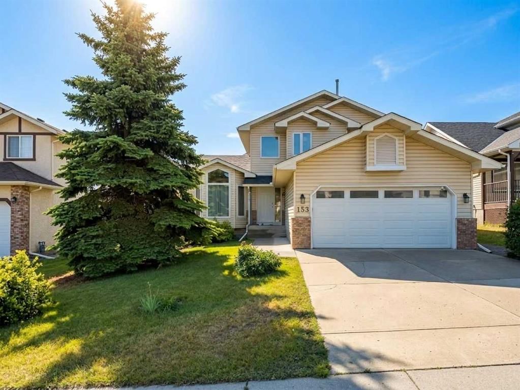 153 Hawkdale Circle NW, Calgary — main listing photo