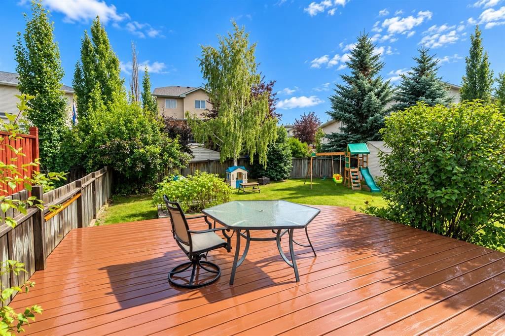 116 Quigley Close, Cochrane — photo 3 of 29