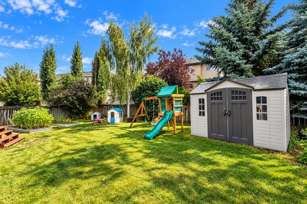 116 Quigley Close, Cochrane — photo 4 of 29