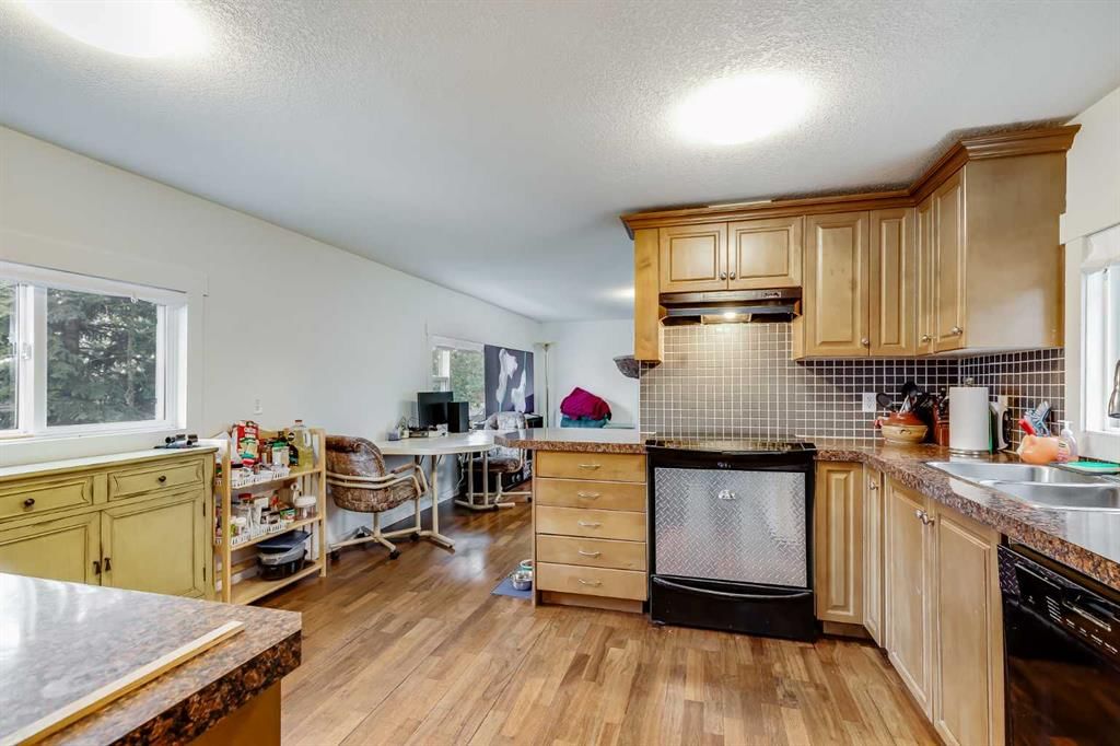 56 Spring Dale Circle SE, Airdrie — photo 2 of 22